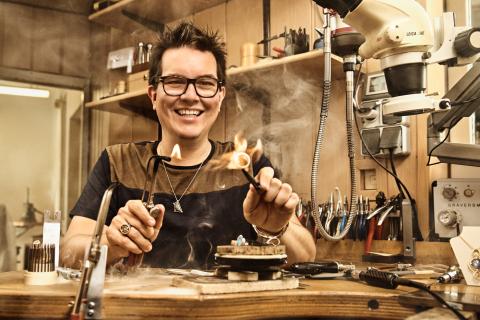 John-Michael Mendizza, Goldschmied aus Erfurt